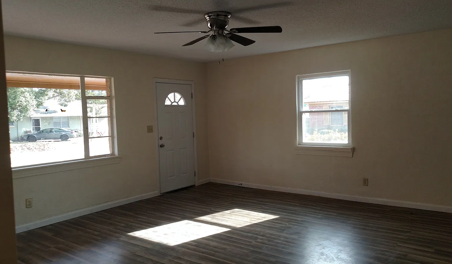 607 Quarterman Street — Photo 2