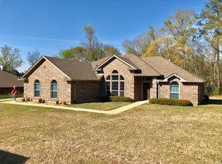 185 Sweetheart Ln, Longview, TX 75605