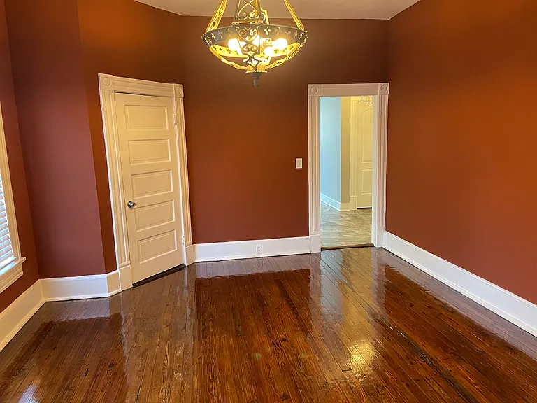 2024 N Market St — Photo 19