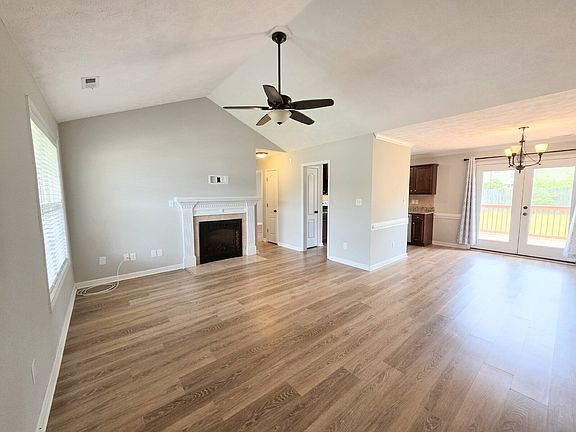 2nd image of 4608 Crystobal Rd