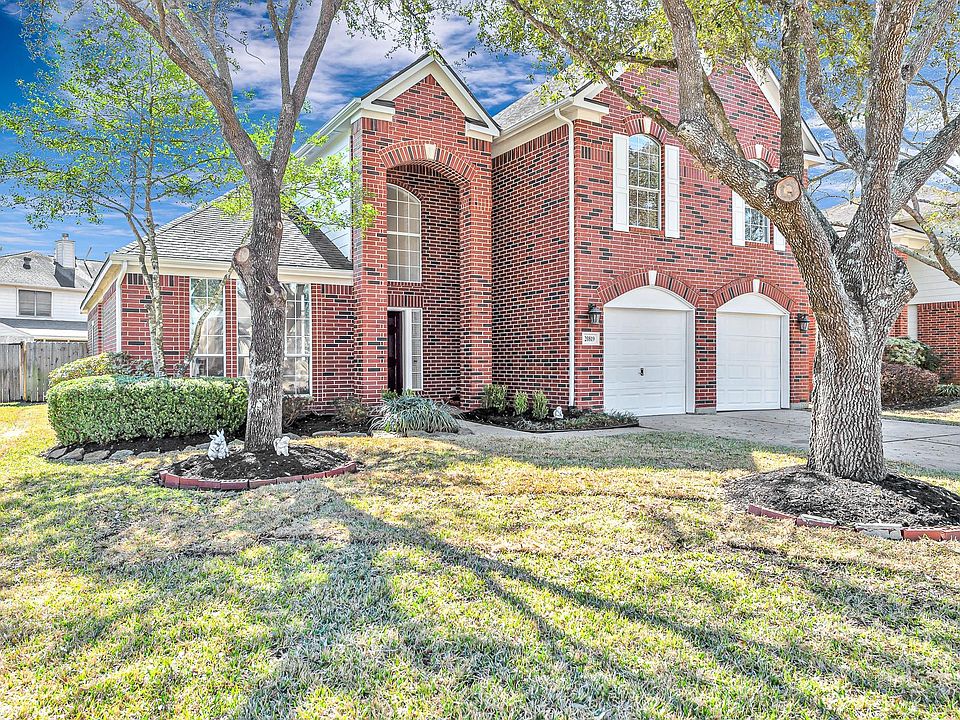 1st image of 20819 Whitevine Way