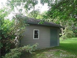 5th image of 4911 Cecelia Ann Ave