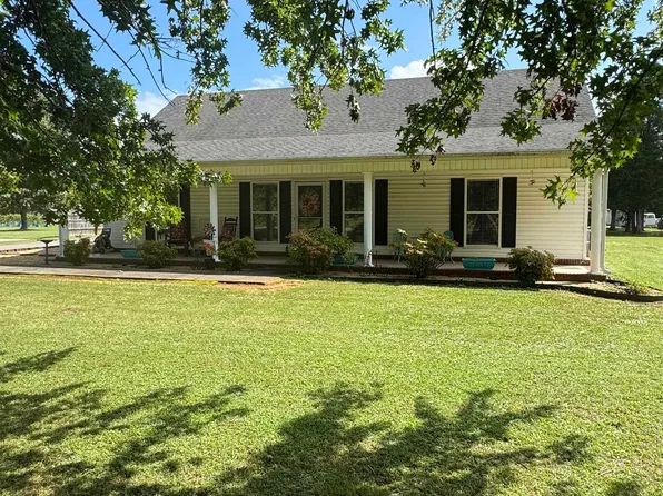 69 Cagle Rd, Hartselle, AL 35640