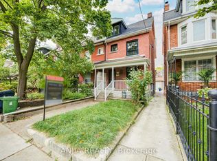 126 Grace St, Toronto, ON M6J2S2