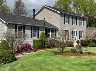 33 Greycourt Ave, Chester, NY 10918