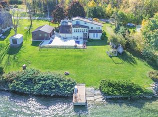 286 River Rd, Waddington, NY 13694