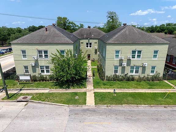 2nd image of 2290 North St