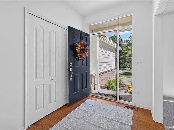 3rd image of 8280 Brewster Ln