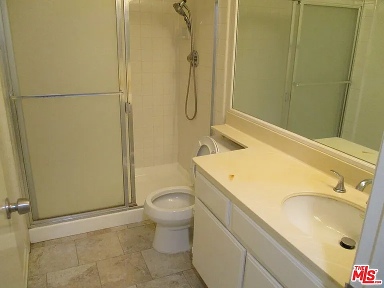 3802 Dunford Ln #D — Photo 7