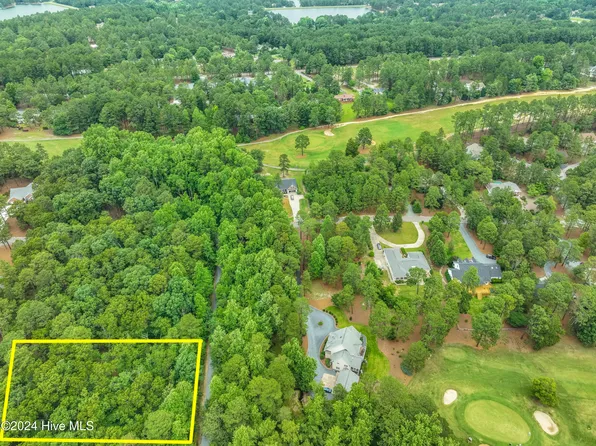104 Shropshire Lane, West End, NC 27376