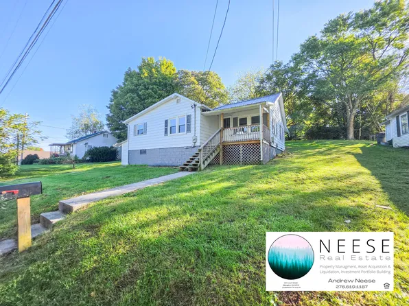 212 Ash St NW, Abingdon, VA 24210