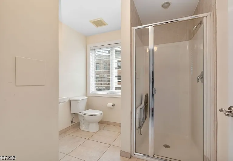 453A Springfield Ave — Photo 9