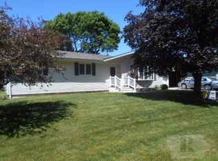 718 Pershing Ave, Donnellson, IA 52625