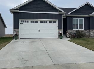 5404 Verdant Ln, Springfield, IL 62711