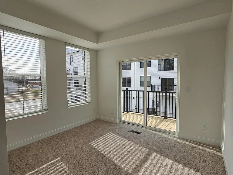1236 S Person St #101 — Photo 13