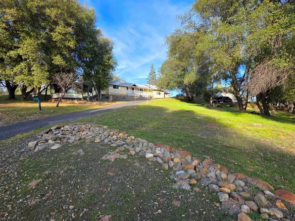 20749 Hemlock St, Groveland, CA 95321