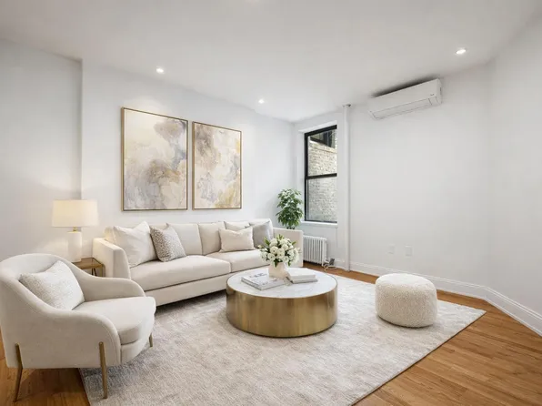 29 West 12th Street image 1 of 8