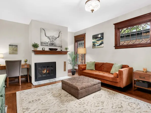 28 Saint Albans St N APT 4N, Saint Paul, MN 55104