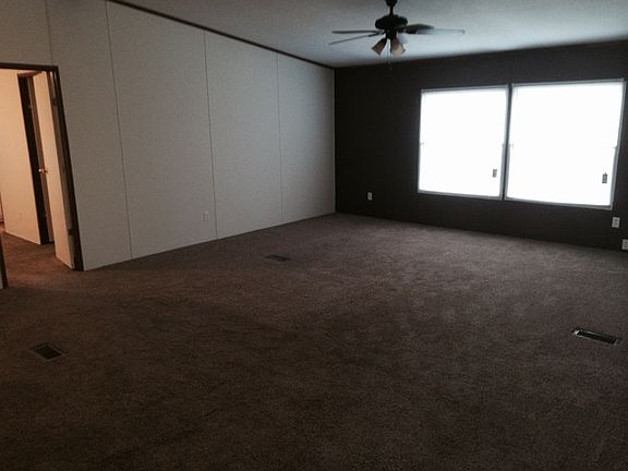 Main living/dining