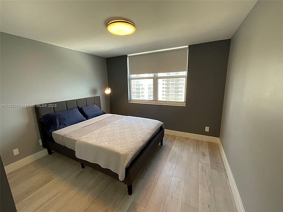 5th image of 770 Claughton Island Dr APT 1207