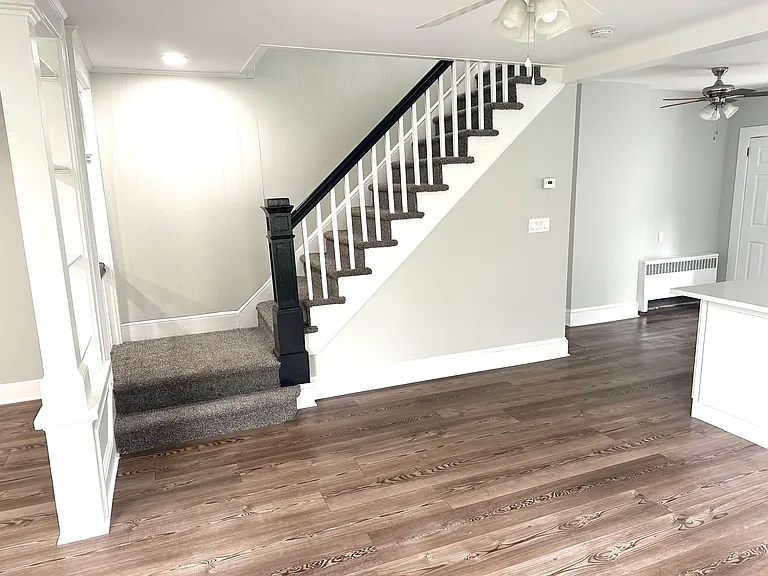 Maple Ave — Photo 13