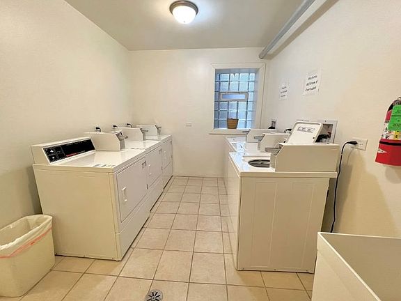 5th image of 3424 W Foster Ave APT 1