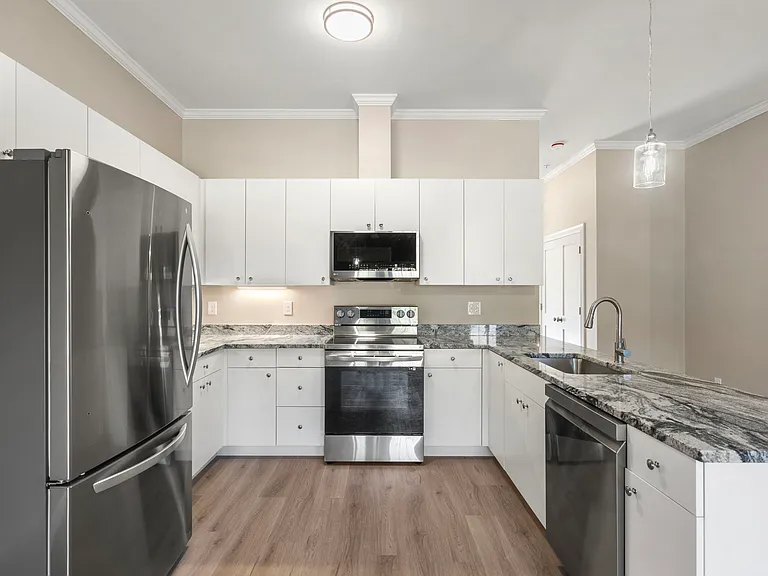 242 Main St #301 — Photo 3