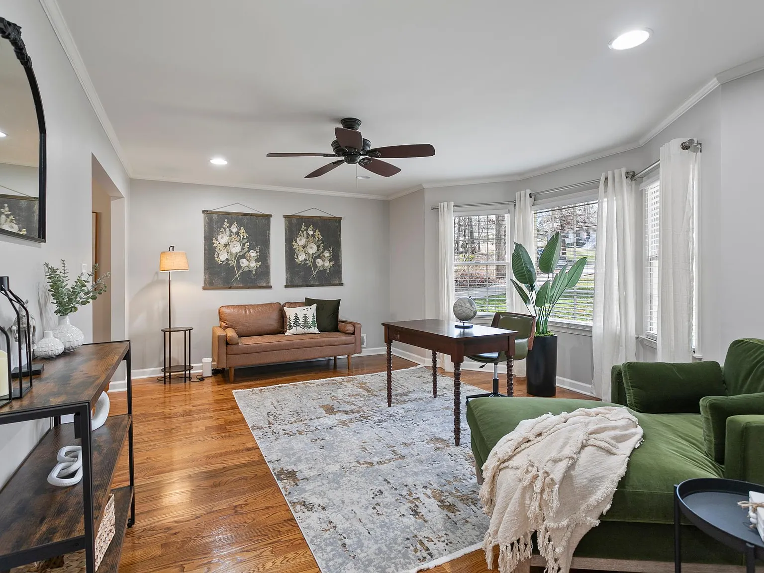 4 bed, 2697 sqft, $8,300 — Photo 4