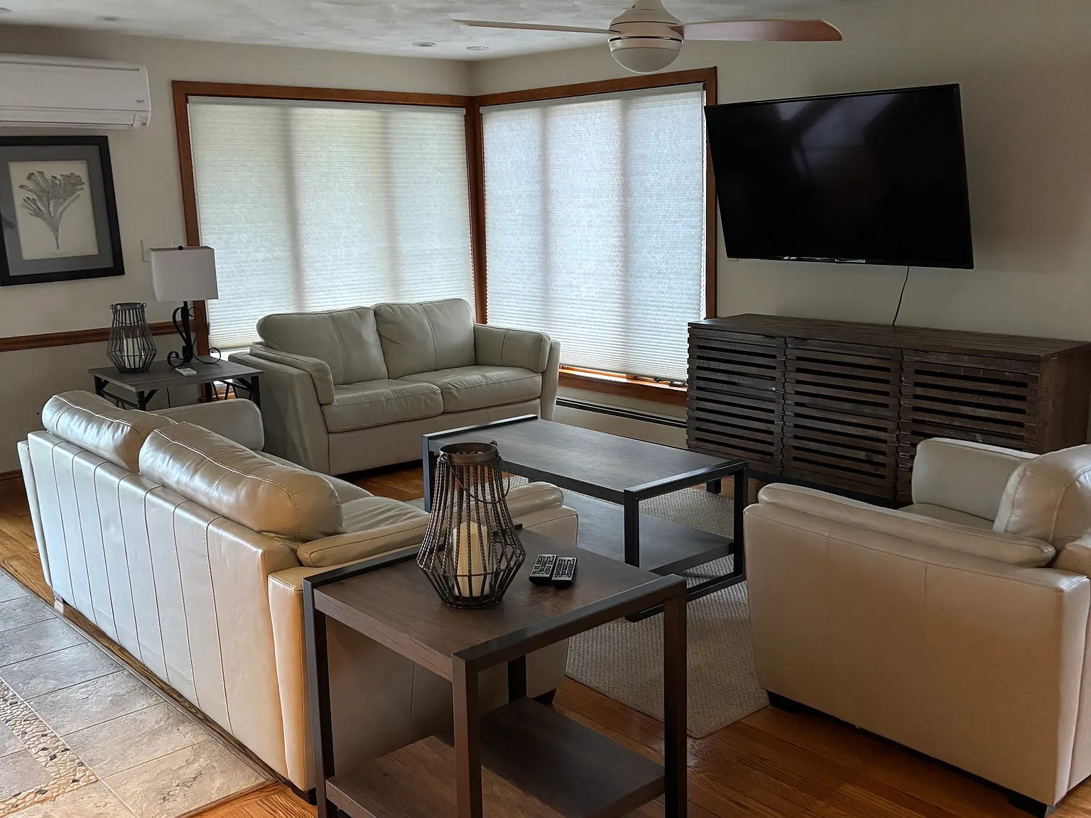 2 bed, 1200 sqft, $2,000 — Photo 2