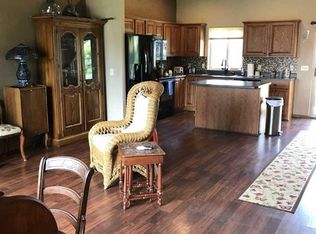 804 Perry Ln, Harrisburg, SD 57032