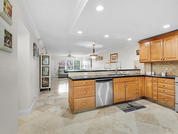 4th image of 18940 Stewart Circle #2