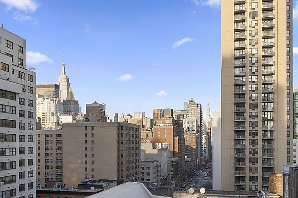 Sold by Compass | media 1