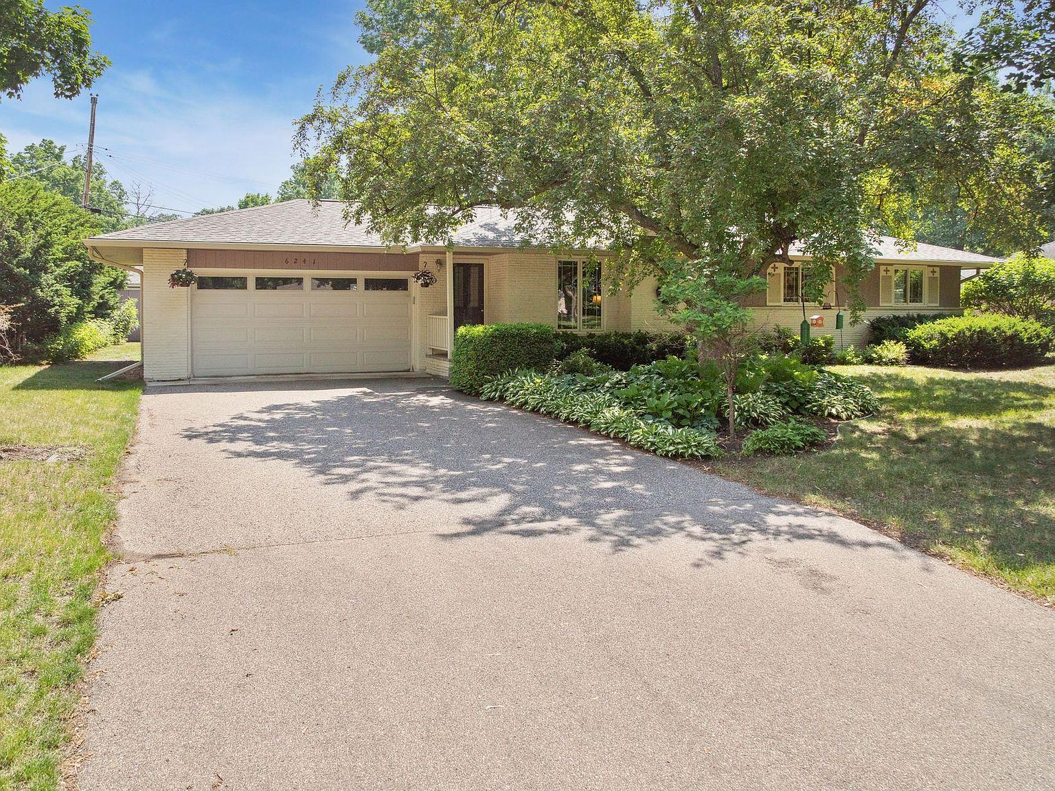 6241 Elm Tree Ave, Excelsior, MN 55331 Zillow