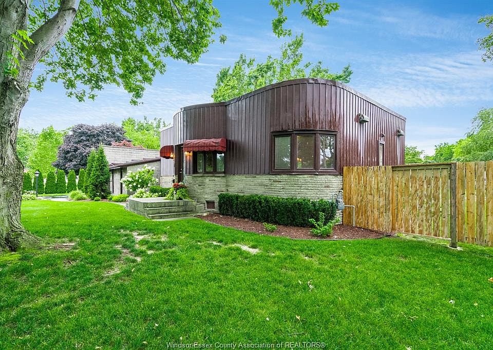 389 Talbot St W, Leamington, ON N8H 4H3 MLS 23016737 Zillow