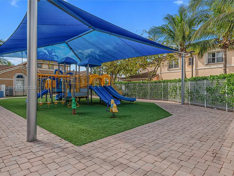 12172 SW 124th Path — Photo 4