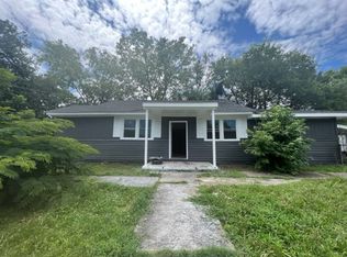 808 Chestnut St, Fayetteville, NC 28301