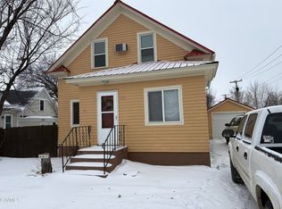 305 1st Ave N, Ellendale, ND 58436