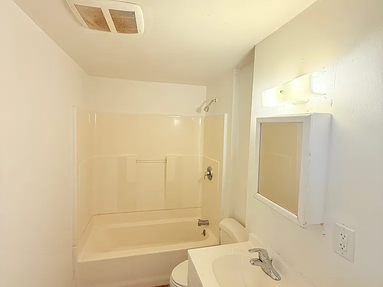 46A Bright St #3C — Photo 12