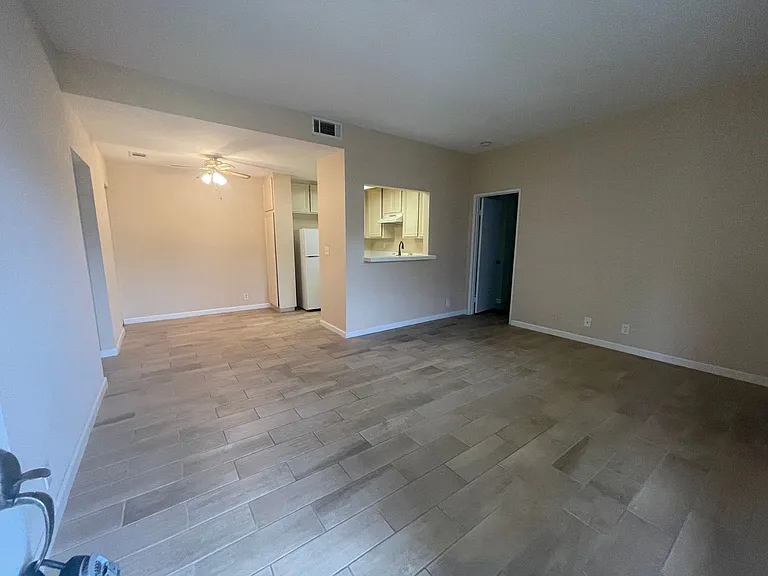 58 Gavilan #2 — Photo 4