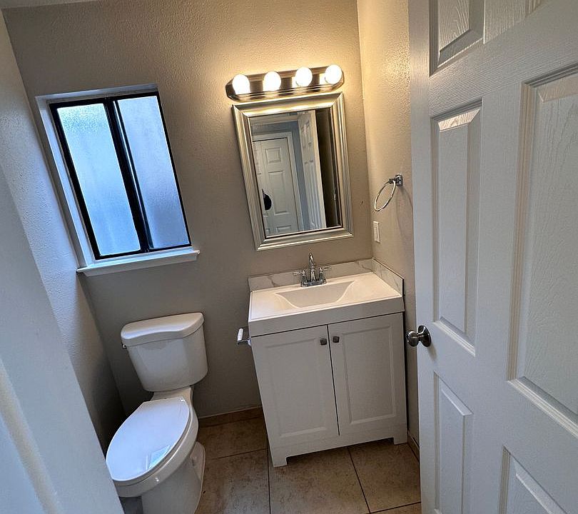 1st image of 2331 N Prospect Ave