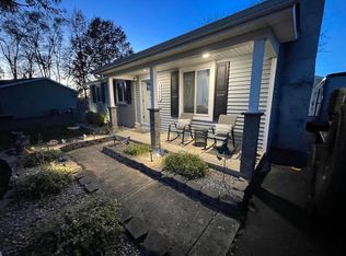 3322 Hunt Club Rd N, Westerville, OH 43081