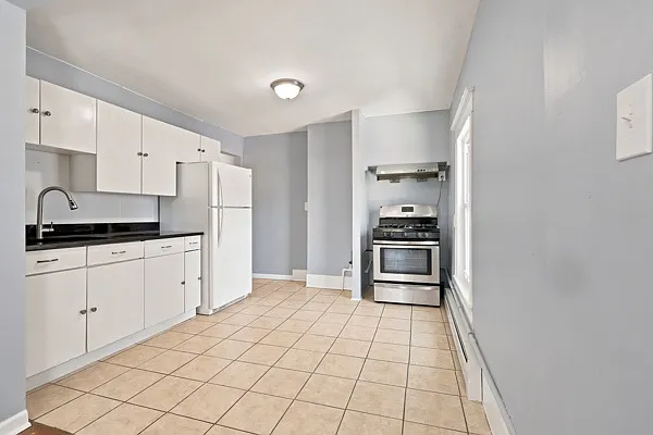 9 Arlington Pl #2 — Photo 9
