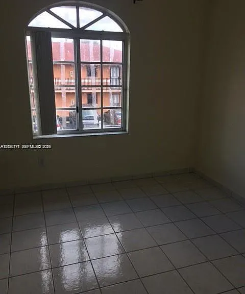 655 W 68th St #4 — Photo 2