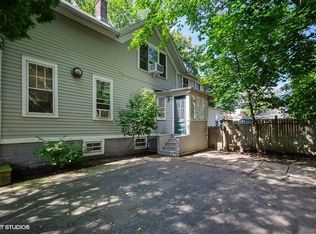 1124 Greenleaf Ave FRNT 1, Wilmette, IL 60091