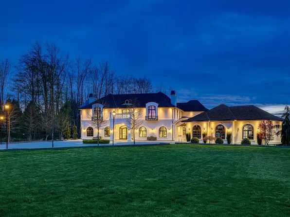 2829 224th St, Langley, BC V2Z 3B4