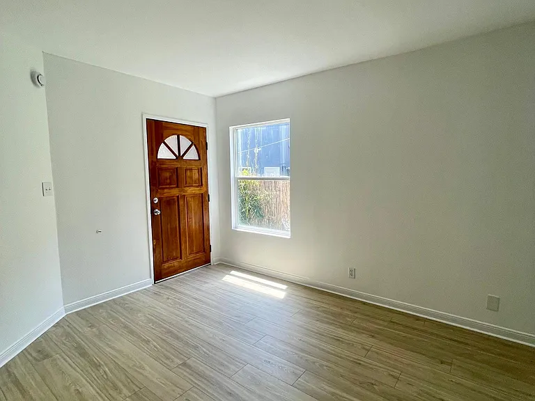 11818 Gateway Blvd #5B — Photo 5