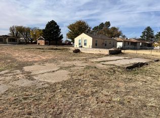 800 Oak Ave, Panhandle, TX 79068