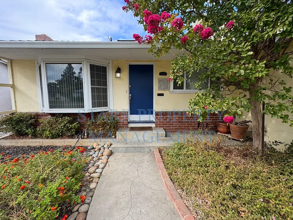 141 W McKenzie Ave