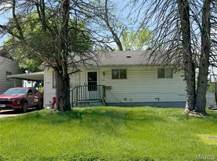 204 Grampian Rd, Saint Louis, MO 63137