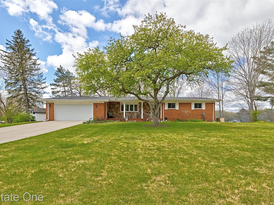 1st image of 327 Coats Rd